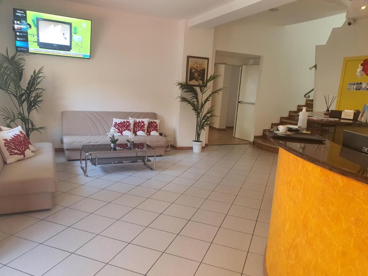 Hotel Dream Ρίμινι Εξωτερικό φωτογραφία